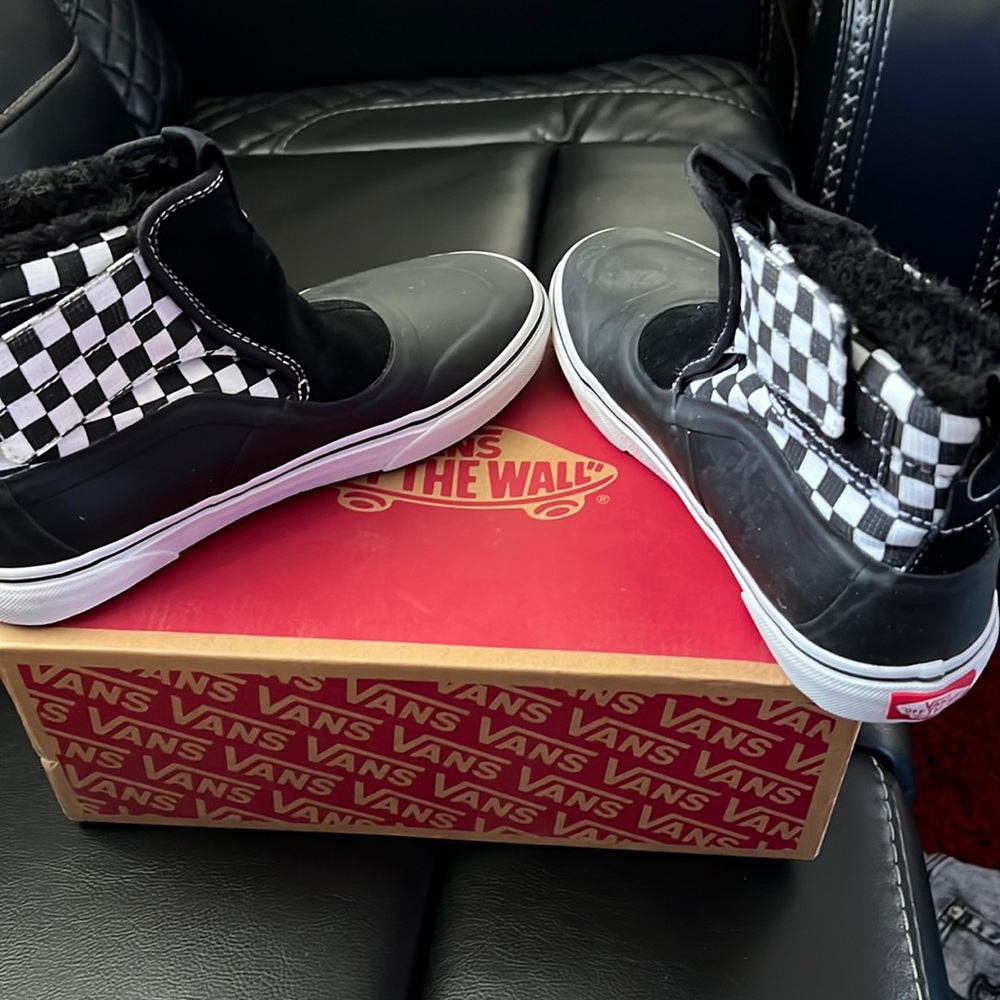 Boys Vans rain boots